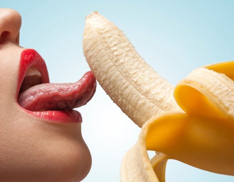 ass et méiglech de Penis mat blowjob ze vergréisseren